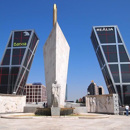 Atico Puerta De Europa Apartment Madrid Exterior foto
